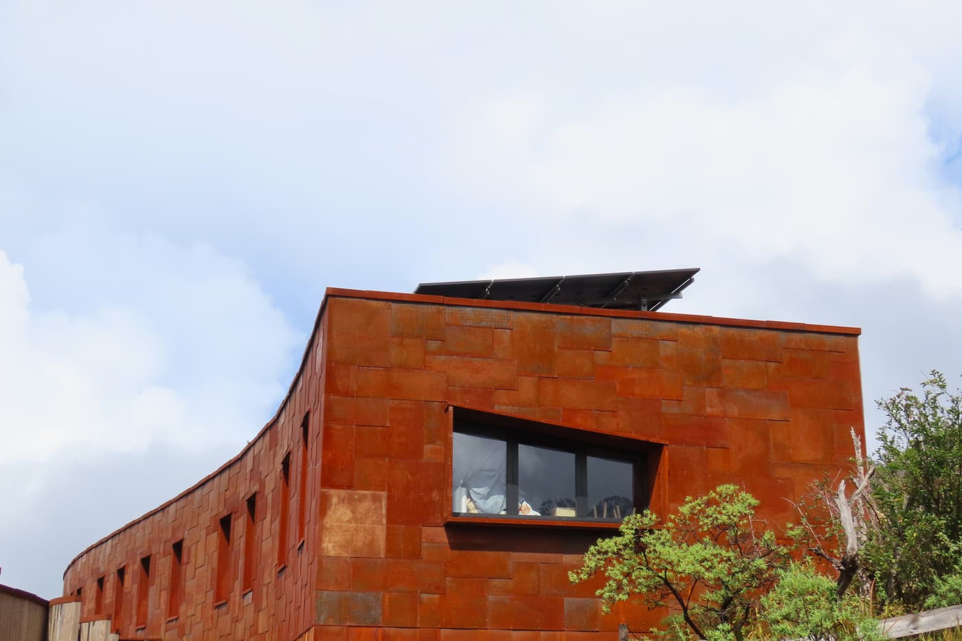 Façade du gîte du Volcan